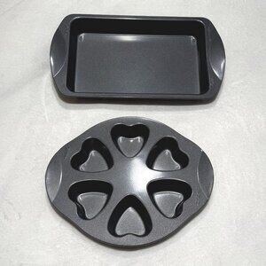 NEW! 2 Wilton Cake Pans - 12" Cake Rectangle Tin & 4" Heart Cupcake Tin Baking